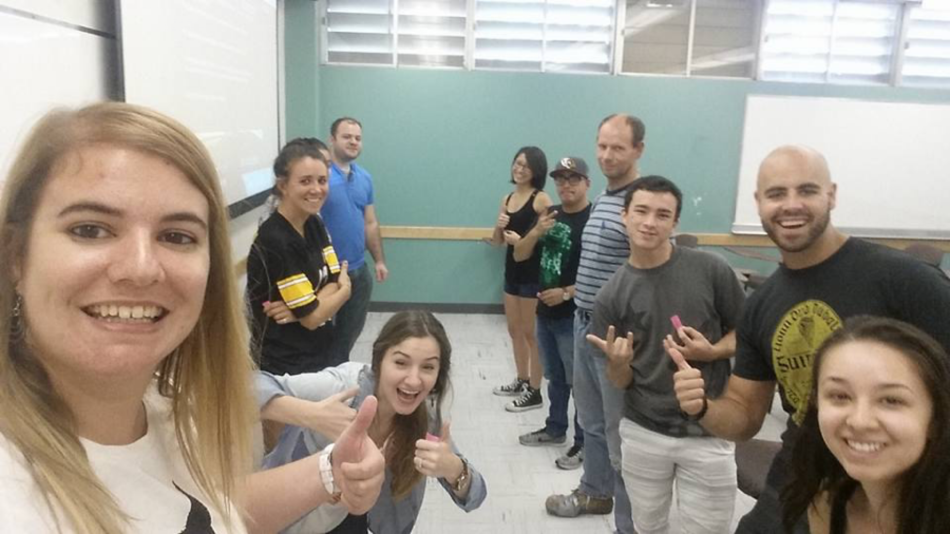 Students at Entre Amigos club